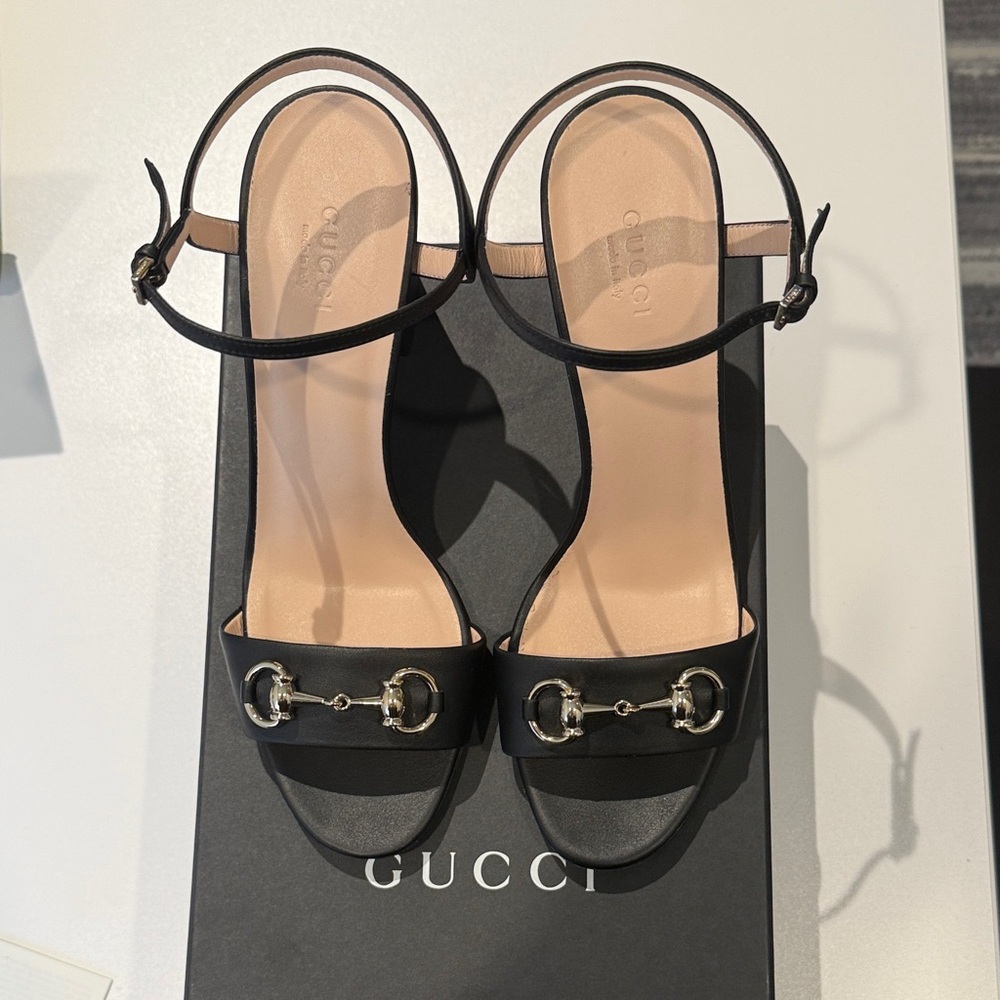 Gucci Black Leather Horsebit Ankle Strap Open Toe Block Heel Sandals